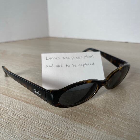 Ray-Ban RB2128 Sidestreet 902 Sunglasses Tortoise Shell Italy FRAMES DAMAGED - Picture 1 of 10